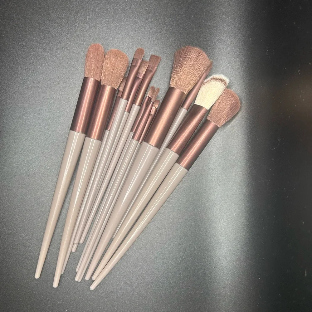 Makeup Bundle: Palette, eye makeup remover and full‎ brush set